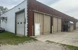 1200 W 6Th Street, Mishawaka, IN 46544-1720