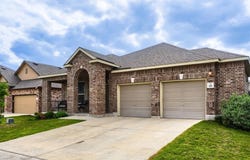 221 Auburn St, Kyle, TX 78640