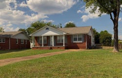 305 Lindenberg Ave, Florence, AL 35630