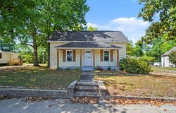 503 E McGregor Street, Pageland, SC 29728