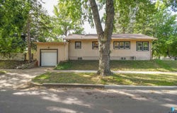 1900 S Norton Ave, Sioux Falls, SD 57105