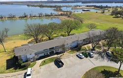 108 Harbor Drive, Runaway Bay, TX 76426