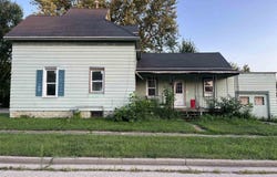 241 FRONTIER Street, BERLIN, WI 54923