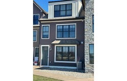 8 Lennox Way, Plattsburgh, NY 12901