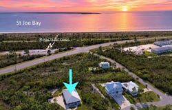 207 Stingray Ln, Port St. Joe, FL 32456