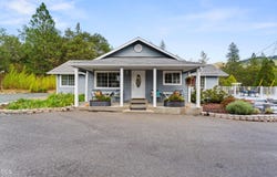 8939 Monument Drive, Grants Pass, OR 97526