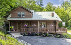 18 Franklin Road, Newry, ME 04261