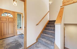 12170 Viking Way, Truckee, CA 96161-7042