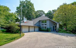 2302 TIMBERLEE DRIVE, HOLLAND, MI 49424