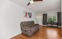 903 NE 67th Place, Gladstone, MO 64118