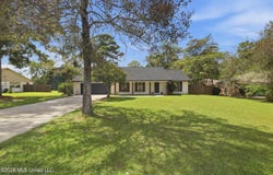 5428 Diamondhead Drive E, Diamondhead, MS 39525