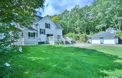 990 Riverside Drive, Thompson, CT 06255