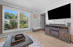 3014 Center Drive, Parma, OH 44134