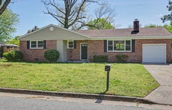 319 Pasture Ln, Hampton, VA 23669