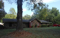 174 W 10th St, Pontotoc, MS 38863