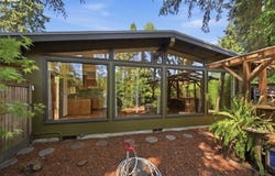 4630 W HILLSIDE Dr, Eugene, OR 97405