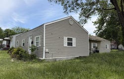1330 W Thoman Street, Springfield, MO 65803
