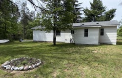 1740 McCredie Road, Roscommon, MI 48653