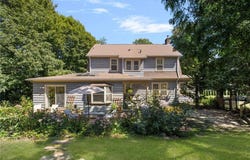 29 Valentine Circle, Warwick, RI 02886