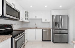 210 Sea View Dr, Key Biscayne, FL 33149