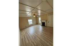 330 Shaw St, New Castle, PA 16101