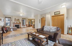 1014 E Jefferson St, Washington, IA 52353