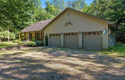 5262 MAPLE Lane, OCONTO FALLS, WI 54154