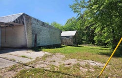 10542 S Main, Overton, TX 75684