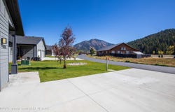 275 RIVER RIVER VIEW CIRCLE 2, Alpine, WY 83128