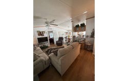 692 Tulip Circle E, Auburndale, FL 33823
