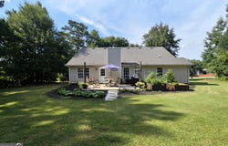 137 Meadow View Drive, Jackson, GA 30233