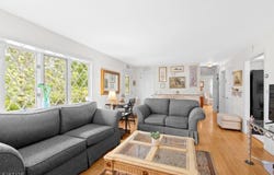 40 Broad St, Pompton Lakes Boro, NJ 07442-2202