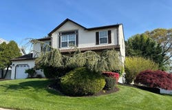 69 Gladiola Drive, Howell, NJ 07731