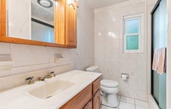 7616 269th, New Hyde Park, NY 11040