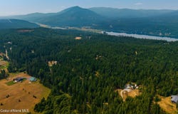 216 Old Orchard Rd, Cocolalla, ID 83813