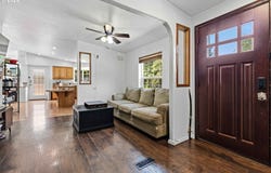 101 Red Row Road, Kelso, WA 98626
