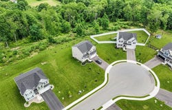 5052 Chalfant Ln, Hampton, PA 15044