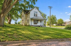 301 Jackson Street, IA 50833