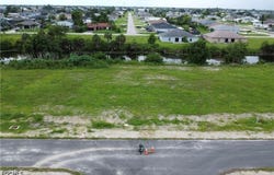 816 NE 12th Street, Cape Coral, FL 33909