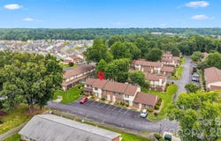 1330 5th Street NE, Hickory, NC 28601