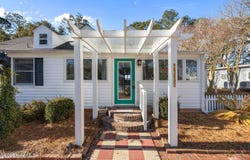 1339 Bayview Road, Bath, NC 27808
