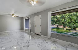 171 HOLGUIN Avenue, Vinton, TX 79821