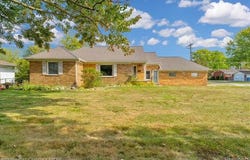 27524 Gail Drive, Warren, MI 48093