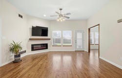 9811 E 219th Circle, Peculiar, MO 64078