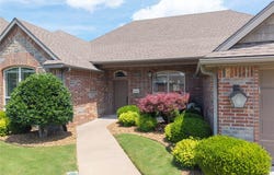 6105 W Bainbridge Drive, Rogers, AR 72758