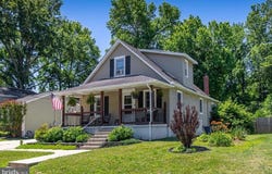 220 E WILLIAMS AVENUE, BARRINGTON, NJ 08007