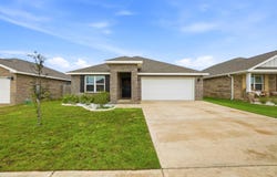 4742 Airmen Drive, Crestview, FL 32539