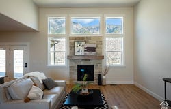 656 E MOUNTAIN Rd N, North Ogden, UT 84414