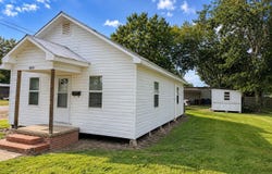 601 N Lamar Street, Abbeville, LA 70510