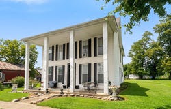139 West St, Winchester, OH 45697